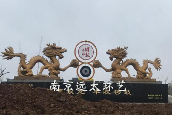 滁州明光市潘村镇双龙水泥雕塑